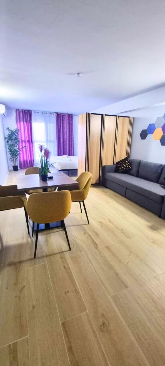 Ynfinity Aparthotel Valencia Exterior foto